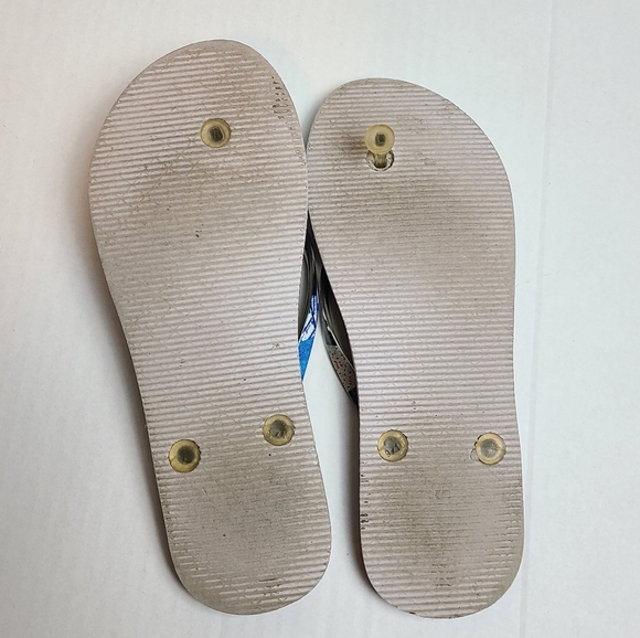 Hollywood Pinup Girl Retro Flip Flops - Picture 5 of 8